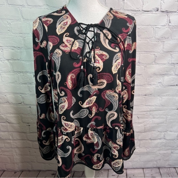 WHBM Paisley Print Tie Front Top Large - Picture 3 of 10